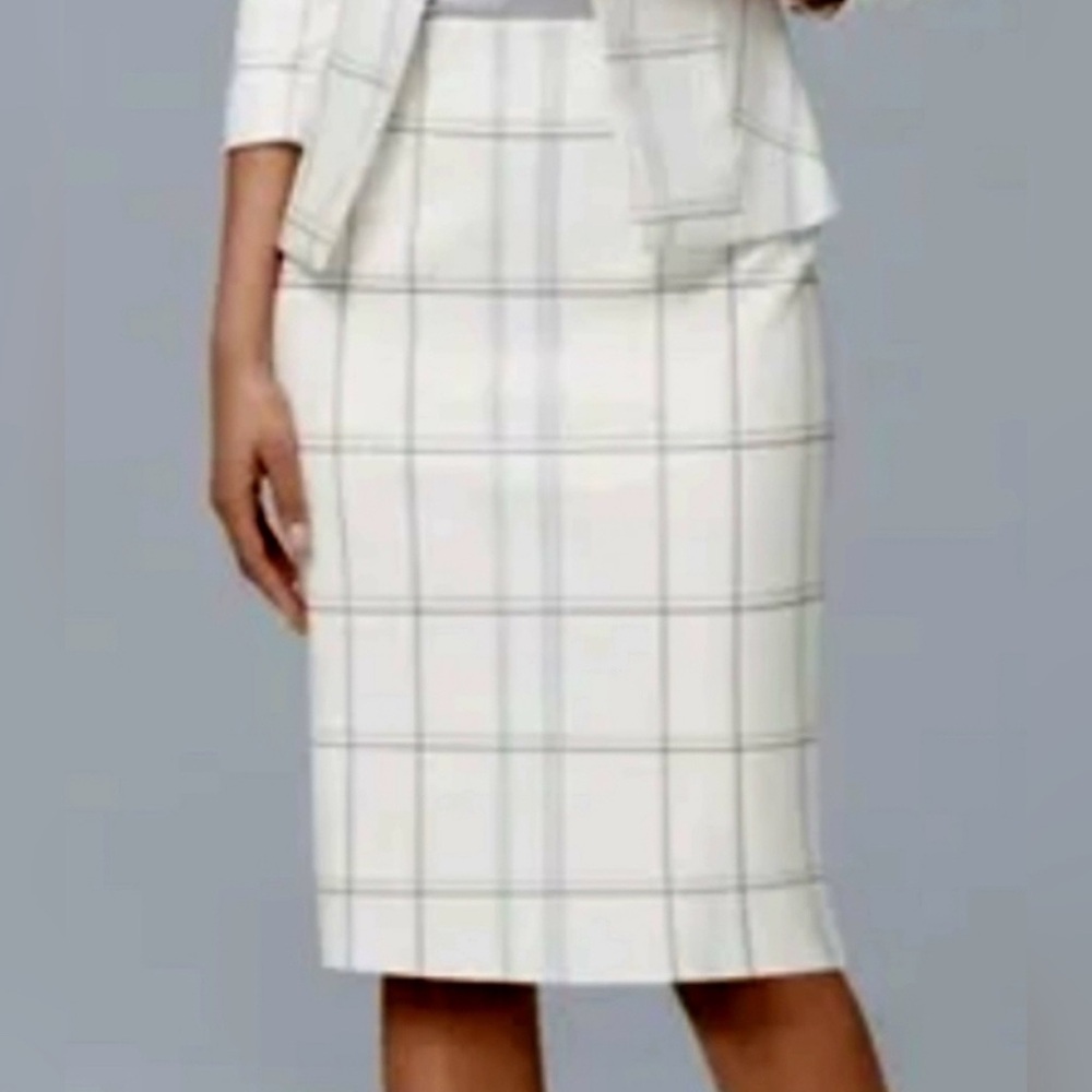 White House Black Market White Windowpane Pencil Skirt